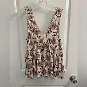 American Eagle Floral V-Neck Tank Sz M